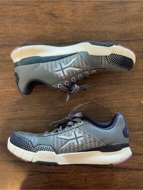 Kuru Women’s Walking Shoes Gray Purple Lace Up Comfort Sneakers Size 7.5 Medium